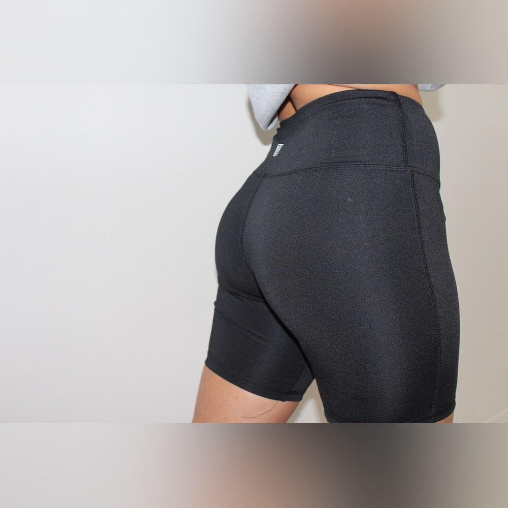 🖤 Biker Short~ Laundry by Shelli Segal 💗